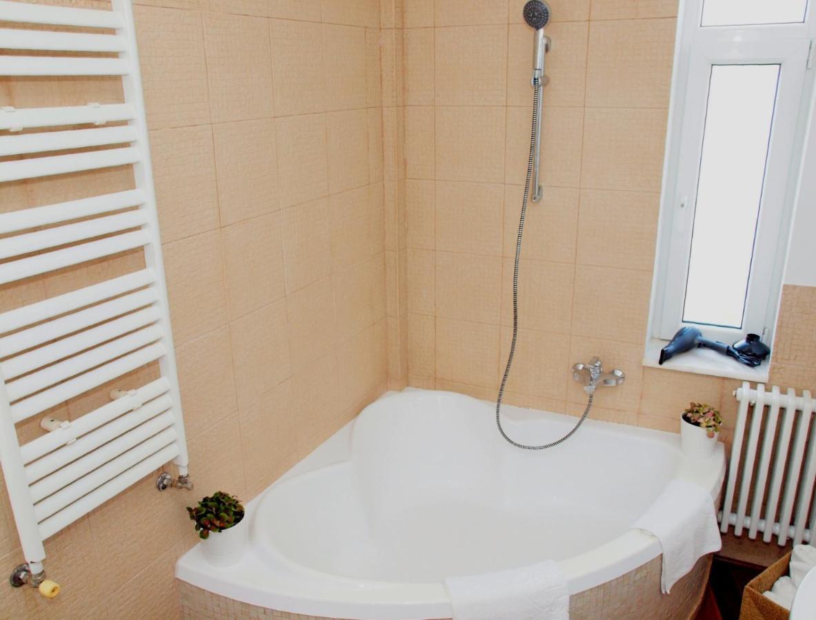 Sweet Dreams Suites Cismigiu Gardens Bükreş Dış mekan fotoğraf